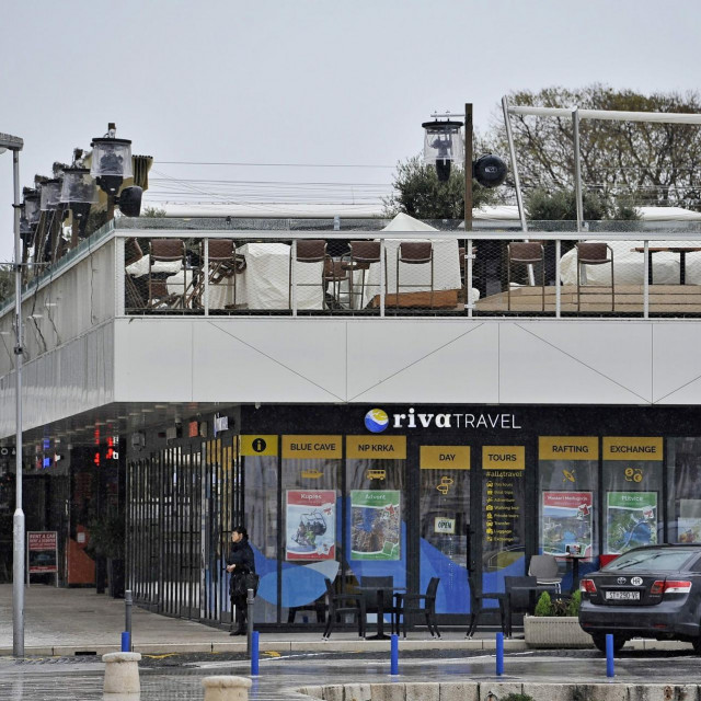 &lt;p&gt;Restoran bar Roof Top 68 na krovu Turističke palače&lt;/p&gt;