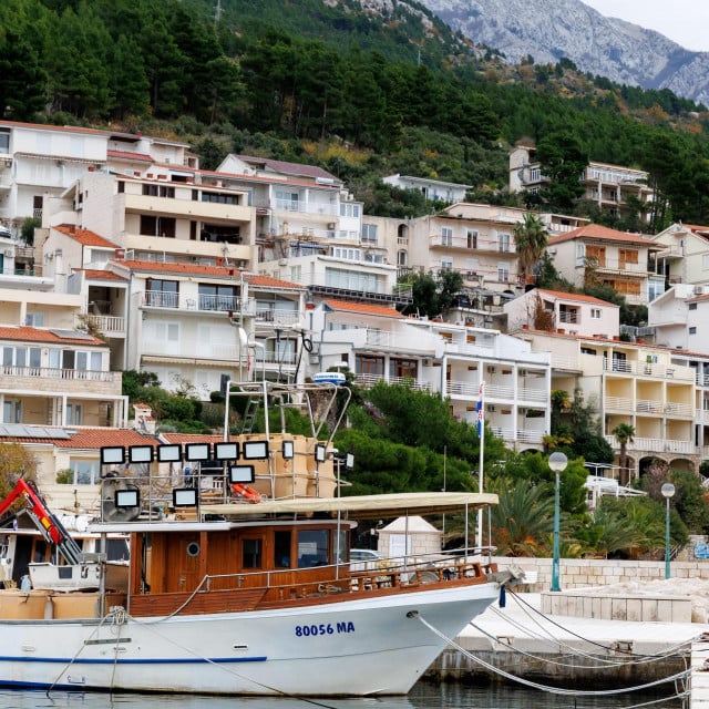 &lt;p&gt;Općina Brela odredila je maksimalni iznos poreza na kuće za odmor&lt;br&gt;
 &lt;/p&gt;