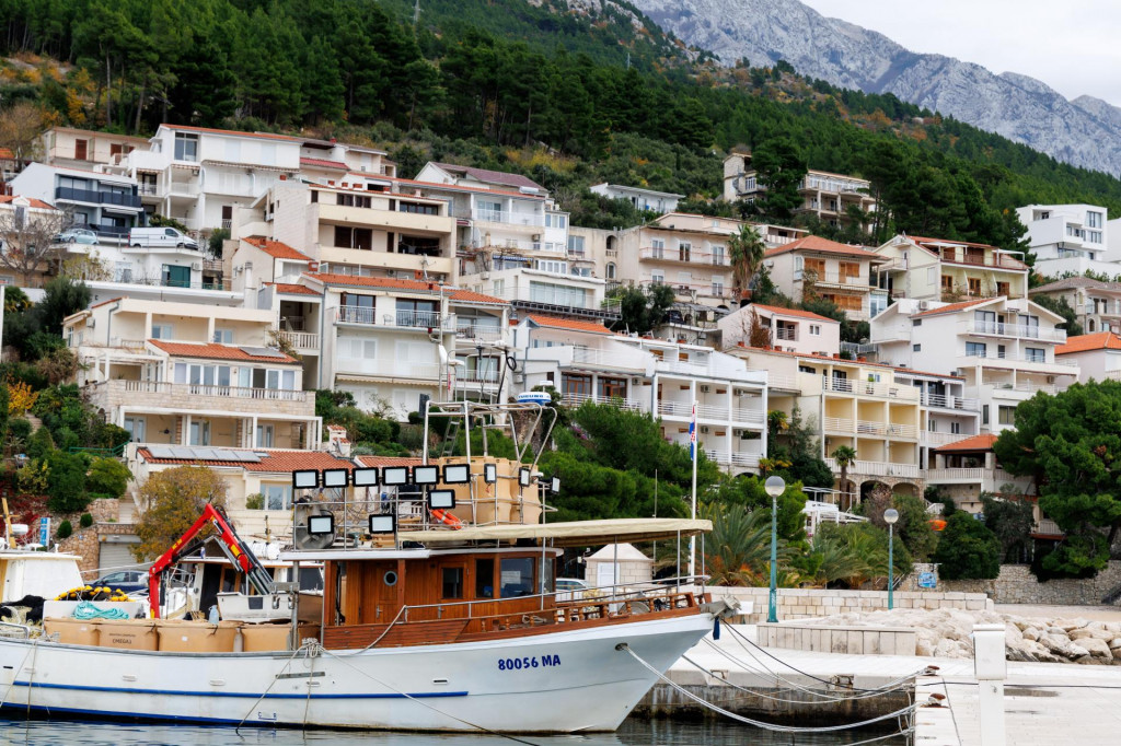 &lt;p&gt;Općina Brela odredila je maksimalni iznos poreza na kuće za odmor&lt;br&gt;
 &lt;/p&gt;