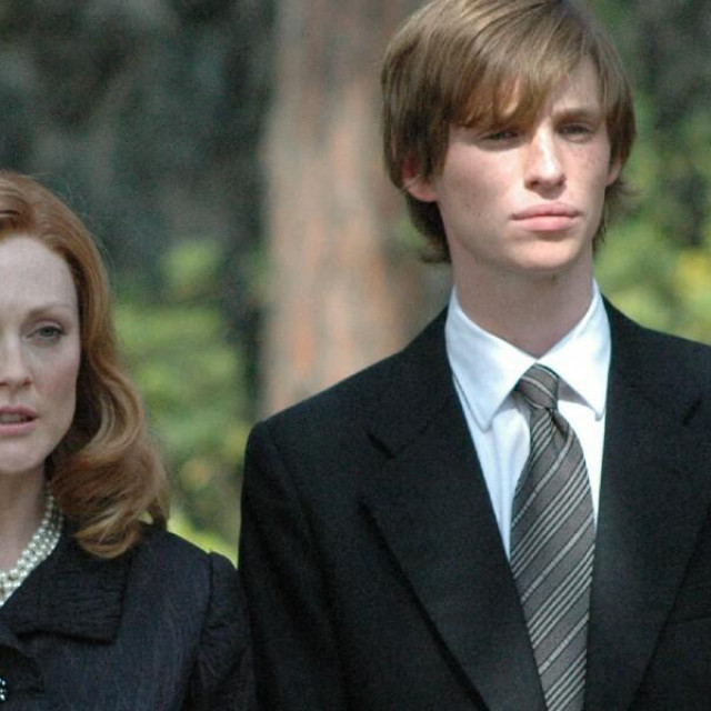 &lt;p&gt;Glumci Julianne Moore i Eddie Redmayne u ulogama Barbare i Tonyja Baekelanda: šokantna životna priča obrađena je i prikazana u filmu ”Savage Grace”&lt;/p&gt;