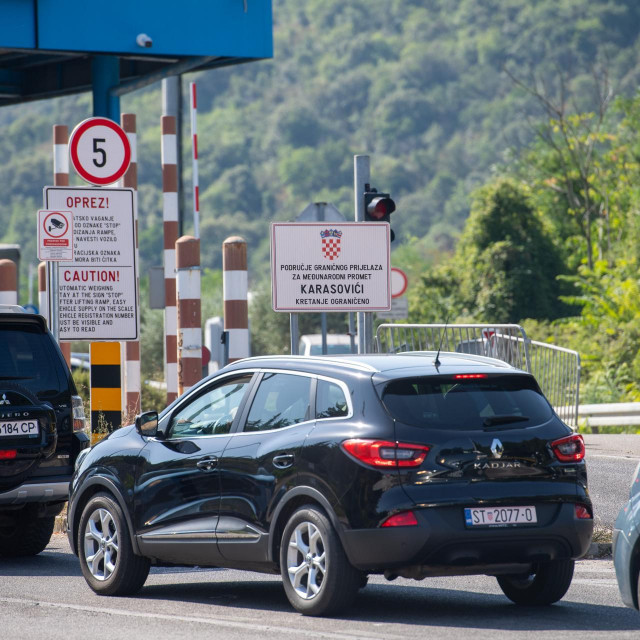 &lt;p&gt;Nesnosne gužve kroz Konavle i na graničnim prijelazima zbog pojačanog prometa u ljetnim mjesecima&lt;/p&gt;