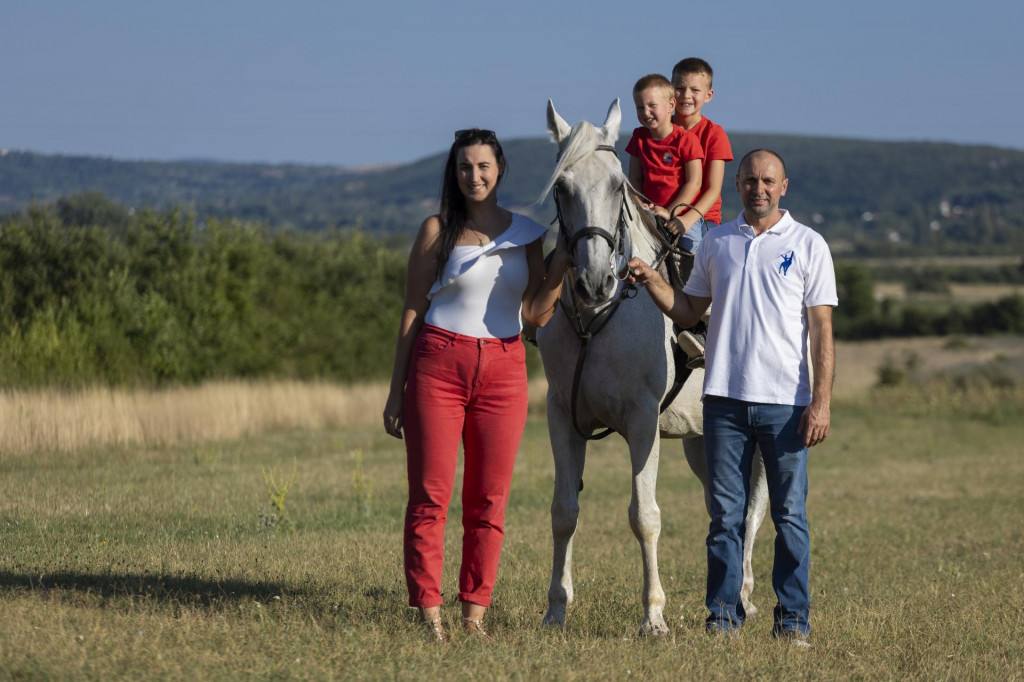 &lt;p&gt;Obitelj Ivković: Lucija, Andrija, Pave i Frano Ivković&lt;/p&gt;