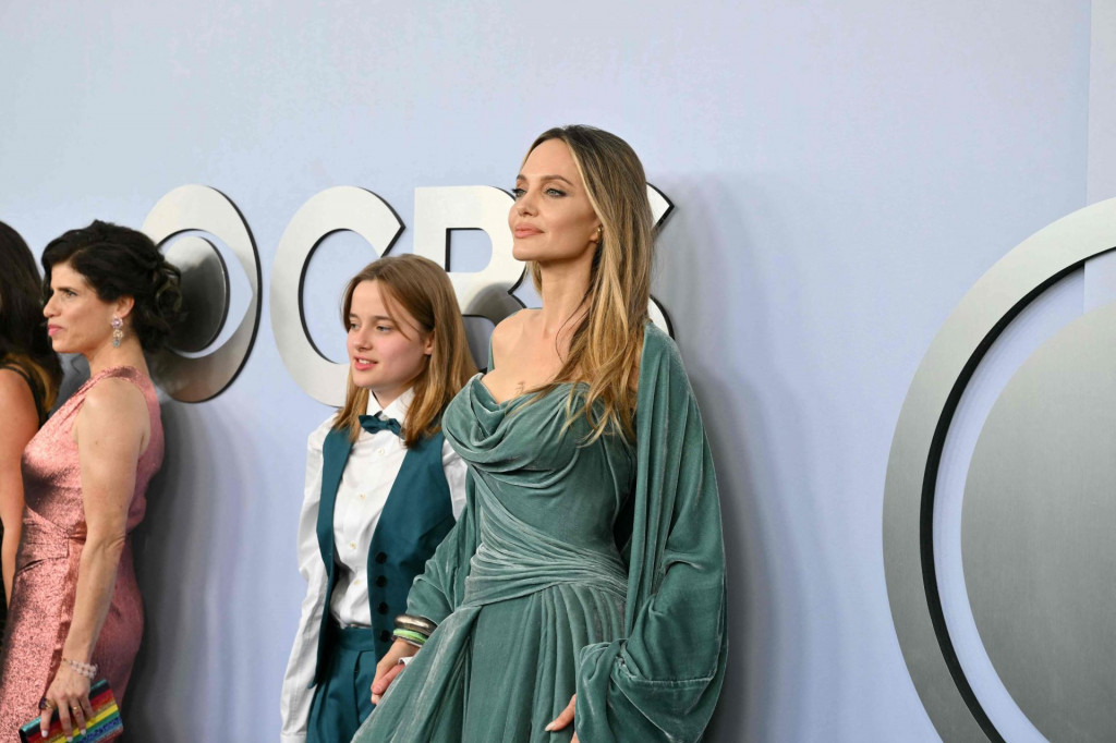 &lt;p&gt;Shiloh Jolie-Pitt i Angelina Jolie&lt;/p&gt;