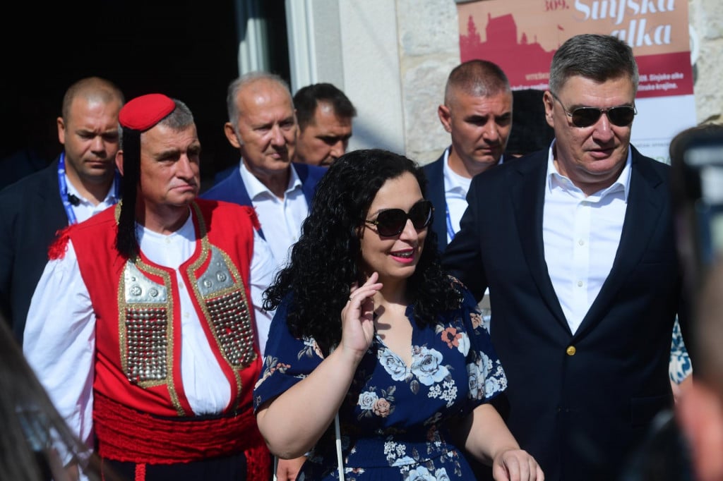 &lt;p&gt;Miro Bulj, predsjednica Kosova Vjosa Osmani, Zoran Milanović&lt;/p&gt;