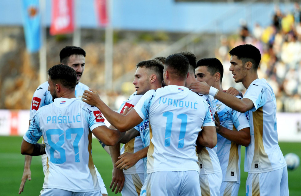 &lt;p&gt;Rijeka, 040824.&lt;br&gt;
Stadion Rujevica.&lt;br&gt;
Utakmica 1. kola SuperSport HNL-a, Rijeka - Lokomotiva&lt;br&gt;
Na fotografiji: slavlje Rijeke, Marco Pasalic, Toni Fruk.&lt;br&gt;