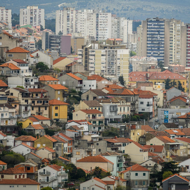 &lt;p&gt;Šibenik, grad s bogatom poviješću i kulturnom baštinom, nudi apartmane po traženoj cijeni od 3402 eura za četvorni metar&lt;/p&gt;