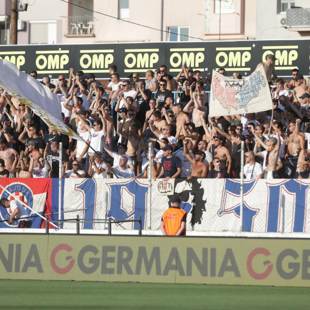 &lt;p&gt;Torcida&lt;/p&gt;