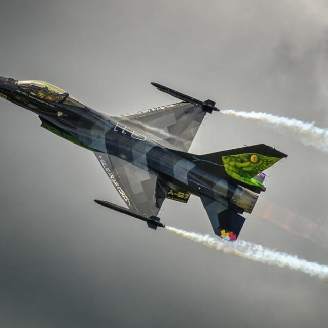 &lt;p&gt;Belgijski F-16. Ako se Ukrajinci, uz pomoć AWACS-a uspiju primaknuti fronti, njihov F-16 bi mogao uzvratiti istom mjerom, koristeći klizeće bombe JDAM ER i krstareće rakete AGM-154&lt;/p&gt;