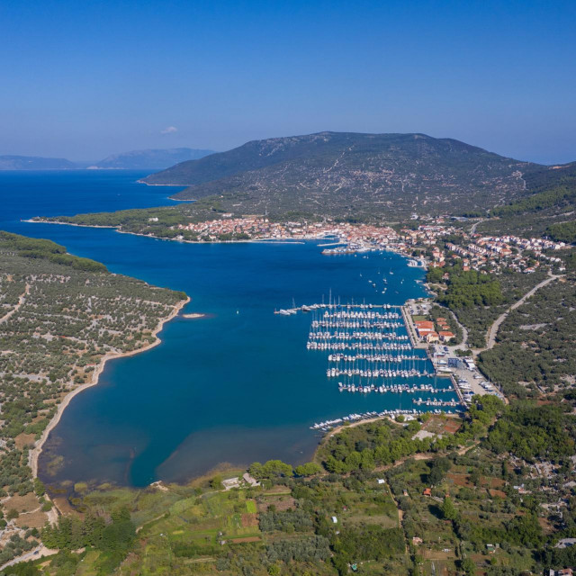 &lt;p&gt;Otok Cres&lt;/p&gt;