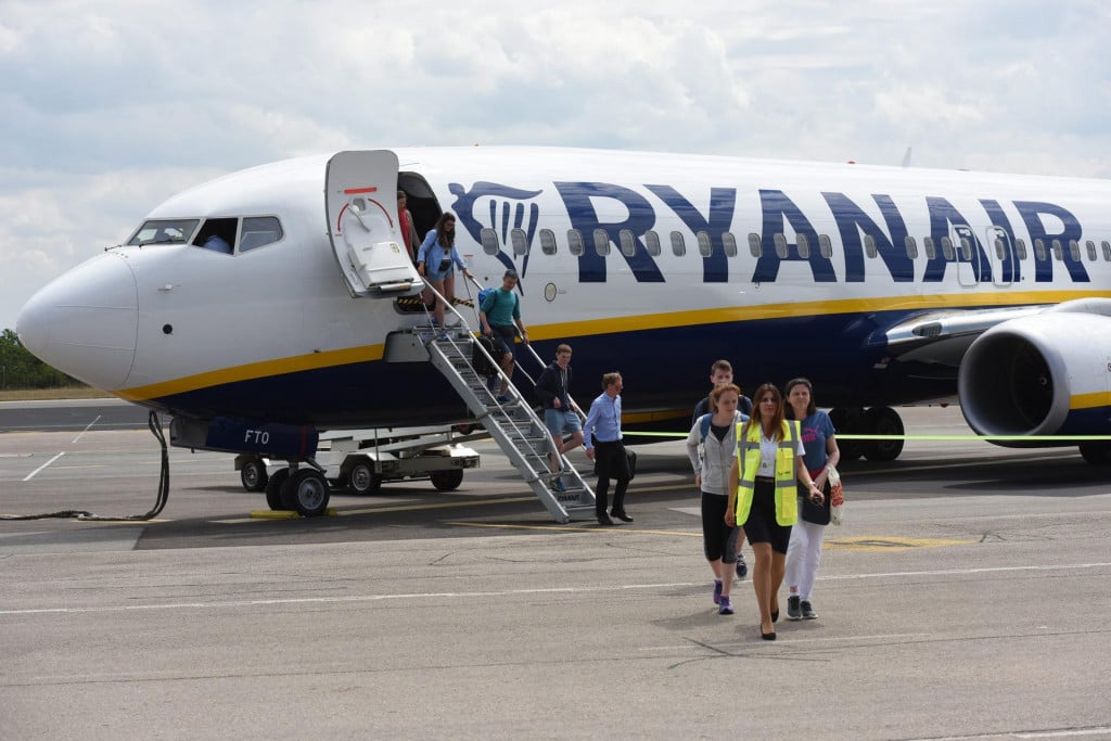 &lt;p&gt;Zemunik, 070617.&lt;br&gt;
Najveca europska niskotarifna kompanija Ryanair i Zracna luka Zadar danas je obiljezila dolazak 2,000.000 putnika koliko je s Ryanairom prevezeno od pocetka suradnje sa Zadarskom zracnom lukom. Na prigodnoj svecanosti nazocili su direktorica Zracne luke Zadar Irena Cosic, voditeljica marketinga i prodaje za istocni Mediteran Ryanaira Dimitra Apatsidou.&lt;br&gt;