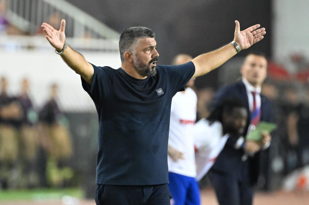 &lt;p&gt;Gennaro Gattuso raširenih ruku, ali ne i ‘raširenih‘ krila&lt;/p&gt;