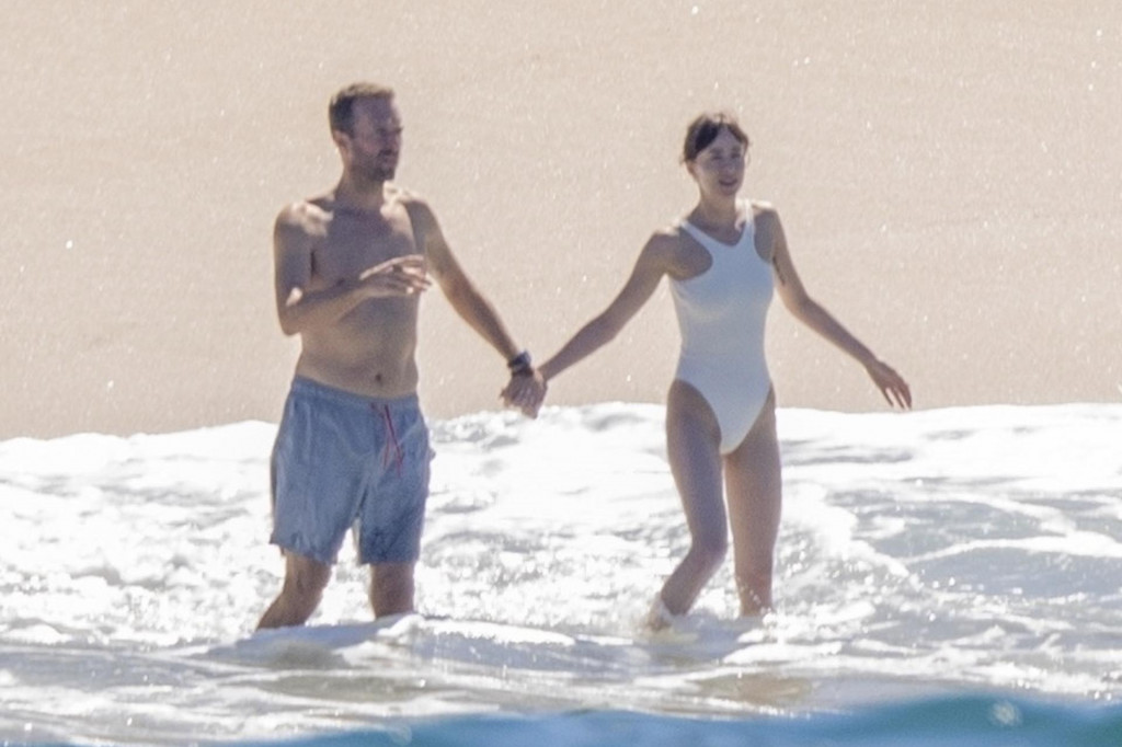 &lt;p&gt;Dakota Johnson i Chris Martin u veljači ove godine na odmoru u Meksiku&lt;/p&gt;