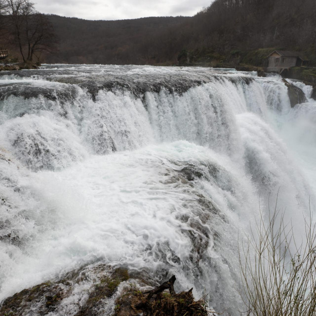 &lt;p&gt;Na fotografiji: Strbacki buk u NP Una&lt;/p&gt;