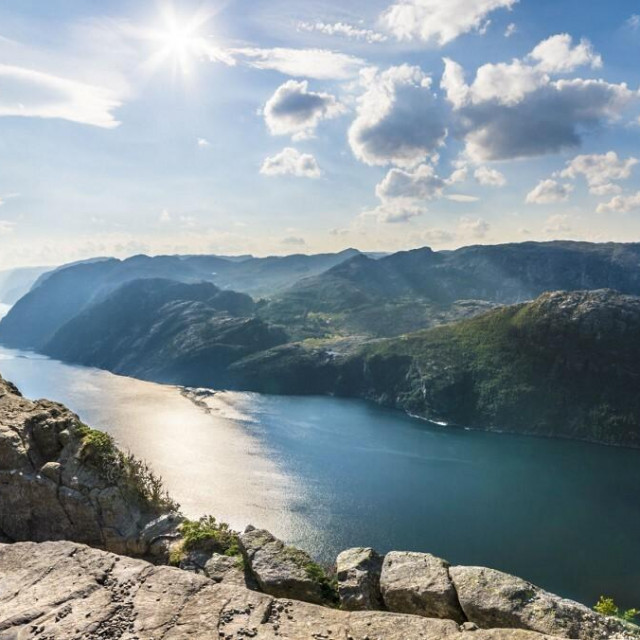 &lt;p&gt;Preikestolen u Norveškoj&lt;/p&gt;