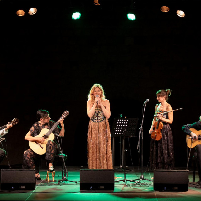 &lt;p&gt;Edin Karamazov, Melita Ivković, Dina Bušić, Yvette Holzwarth i Miroslav Tadić&lt;/p&gt;