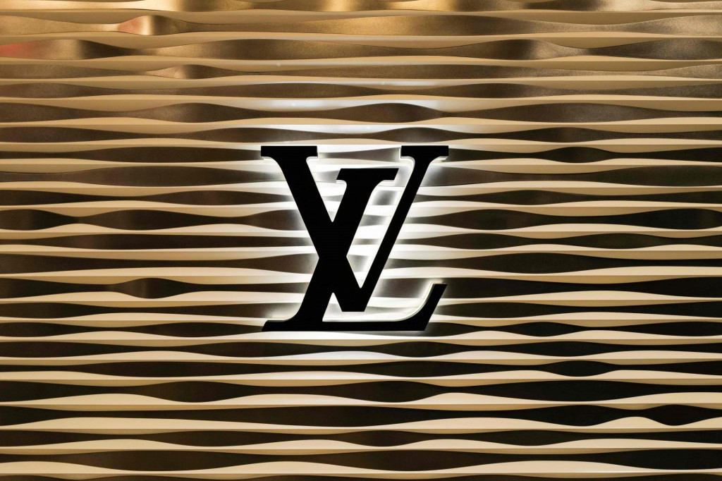 &lt;p&gt; Louis Vuitton, logo&lt;/p&gt;