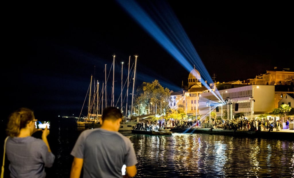 &lt;p&gt;Odrzana deveta po redu manifestacija Light is life, koja obiljezava dan kada je Sibenik dobio javnu rasvjetu na izmjenicnu struju&lt;/p&gt;