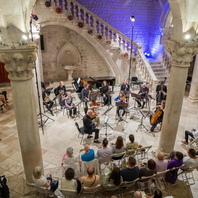 &lt;p&gt;Nastavlja se Stradun Classic festival&lt;/p&gt;