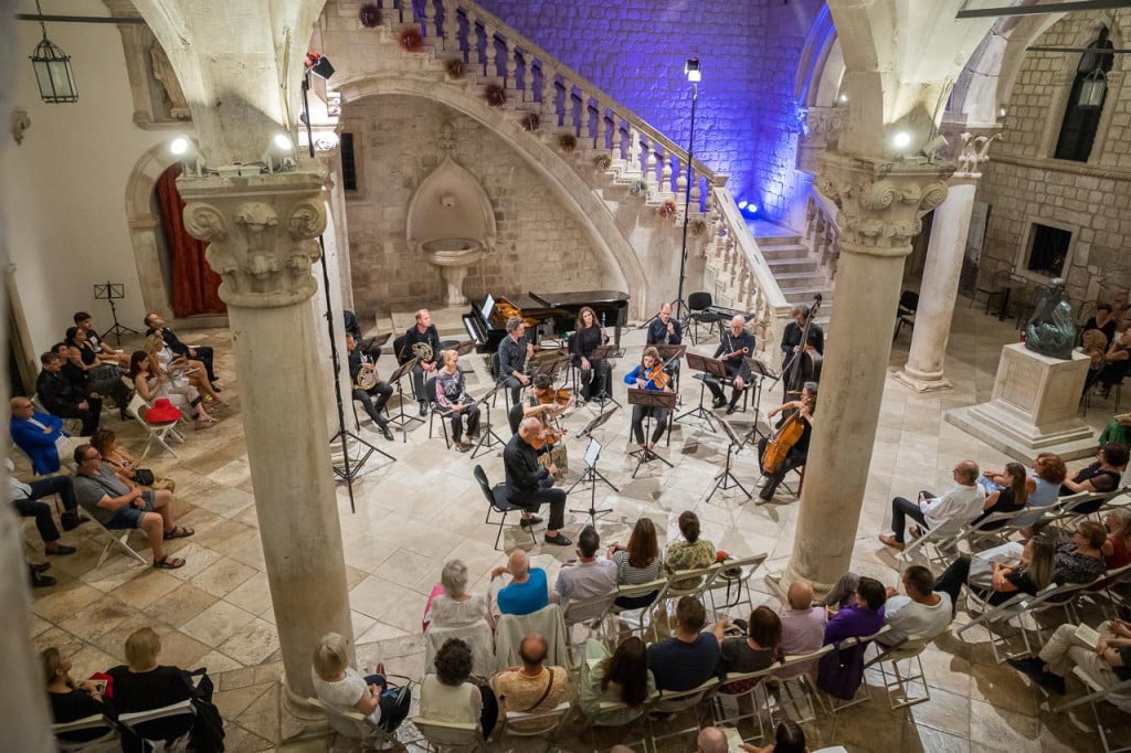 &lt;p&gt;Nastavlja se Stradun Classic festival&lt;/p&gt;