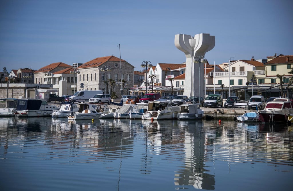 &lt;p&gt;-SPECIJAL SD-&lt;br&gt;
Vodice, 150322.&lt;br&gt;
Panorama i detalji grada Vodica.&lt;br&gt;