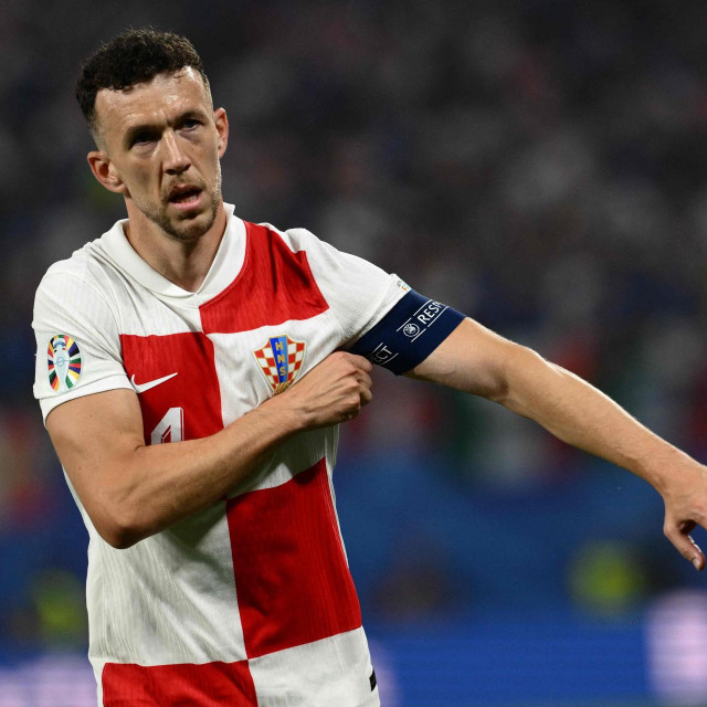 &lt;p&gt;Ivan Perišić u dresu Hrvatske na Euru na susretu s Italijom&lt;/p&gt;