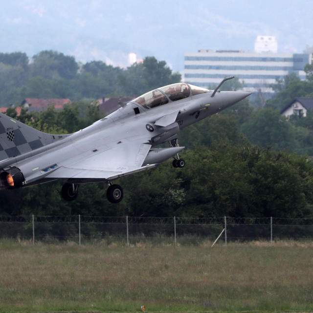 &lt;p&gt;Borbeni zrakoplovi Rafale, koje su kupile Hrvatska i Srbija, postali su simbol utrke u naoružavanju dviju država&lt;/p&gt;