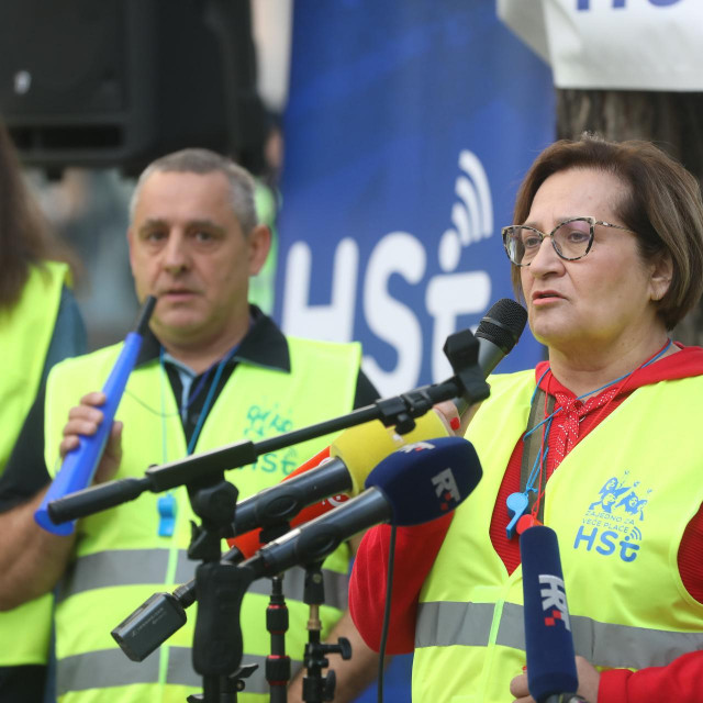 &lt;p&gt;Vesna Mamić: Kolektivni ugovor jedina je garancija boljih radnih i materijalnih prava radnika&lt;/p&gt;