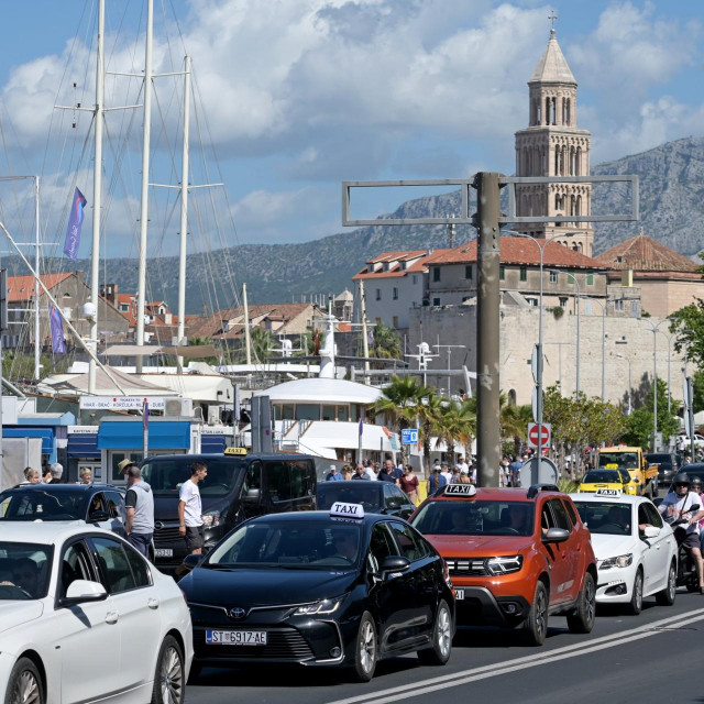 &lt;p&gt;Lipanjska prosvjedna vožnja vozača Ubera zbog sniženih cijena vožnje&lt;/p&gt;