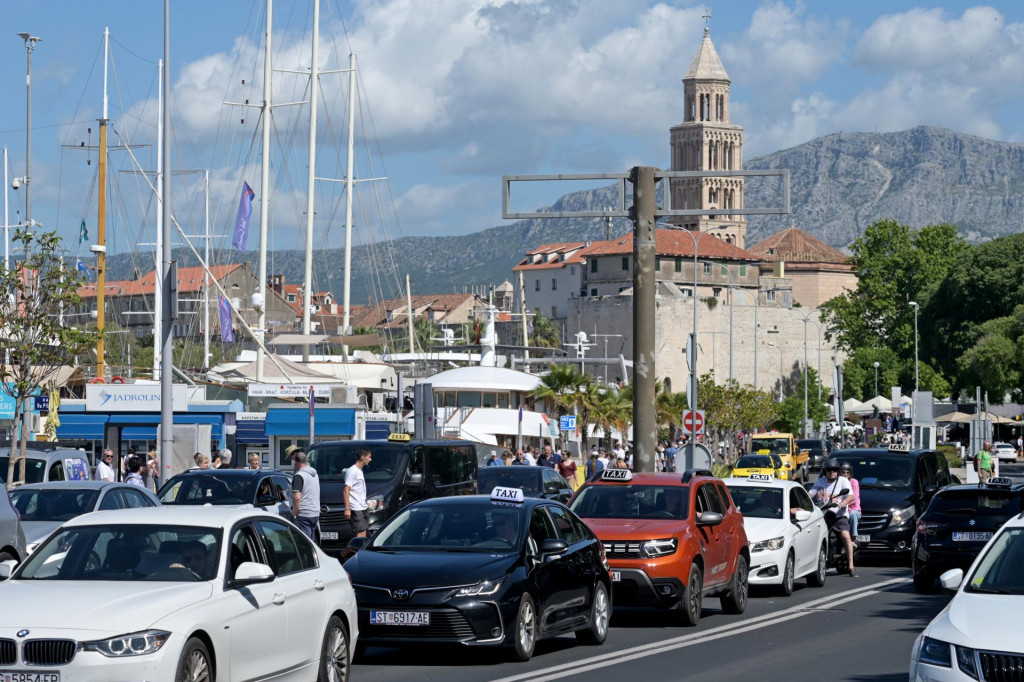 &lt;p&gt;Lipanjska prosvjedna vožnja vozača Ubera zbog sniženih cijena vožnje&lt;/p&gt;