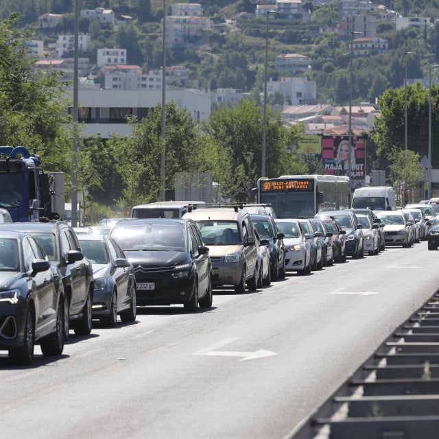 &lt;p&gt;Kolona automobila kod Stobreča&lt;/p&gt;