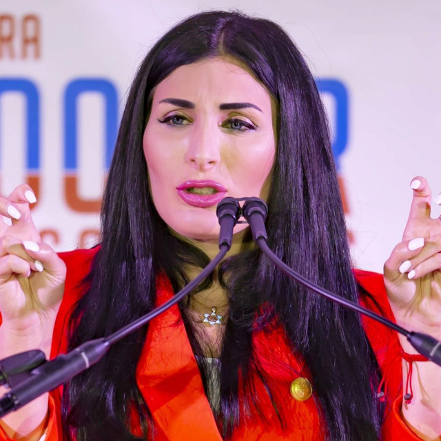 &lt;p&gt;Laura Loomer&lt;/p&gt;