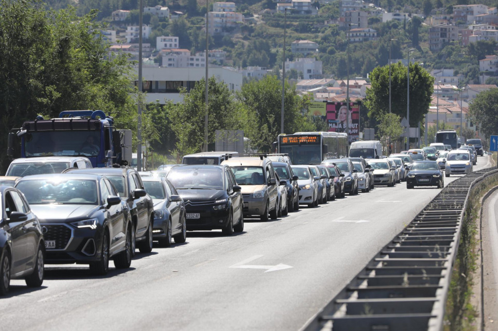 &lt;p&gt;Kolona automobila kod Stobreča&lt;/p&gt;