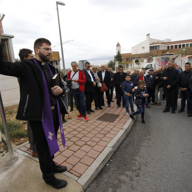 &lt;p&gt;Titulu počasnog građanina Makarske dobit će don Mislav Šaškor, sada već bivši župnik Župe kraljice Mira&lt;/p&gt;