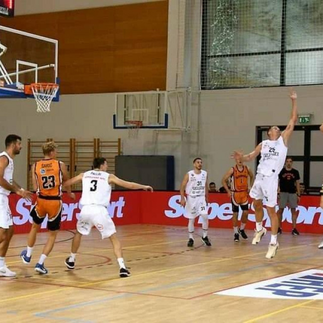 &lt;p&gt;Košarkaši Šibenke zauzeli treće mjesto na Liburnia Kupu u Opatiji&lt;/p&gt;