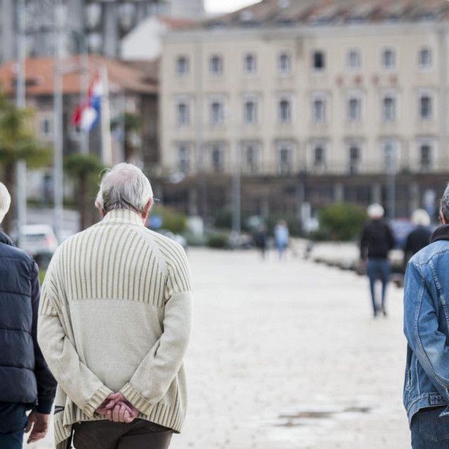 &lt;p&gt;U utorak 17. rujna počinje isplata nacionalne naknade od 150 eura za starije osobe za kolovoz korisnicima računa otvorenih u poslovnim bankama&lt;/p&gt;