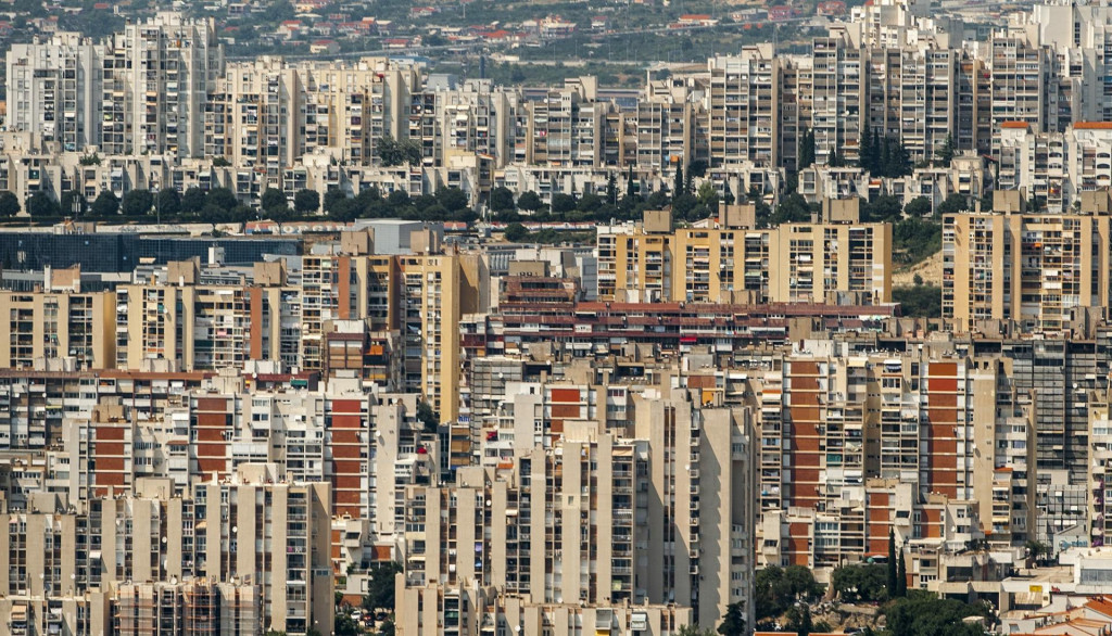 &lt;p&gt;Vlasnici sličnih nekretnina mogu platiti značajno drugačije iznose u dva susjedna grada ili općine, pa porez za 70 kvadrata može iznositi od 42 do 560 eura&lt;/p&gt;