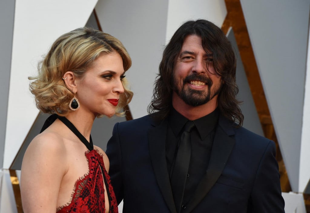 &lt;p&gt;Dave Grohl i Jordyn Blum&lt;/p&gt;