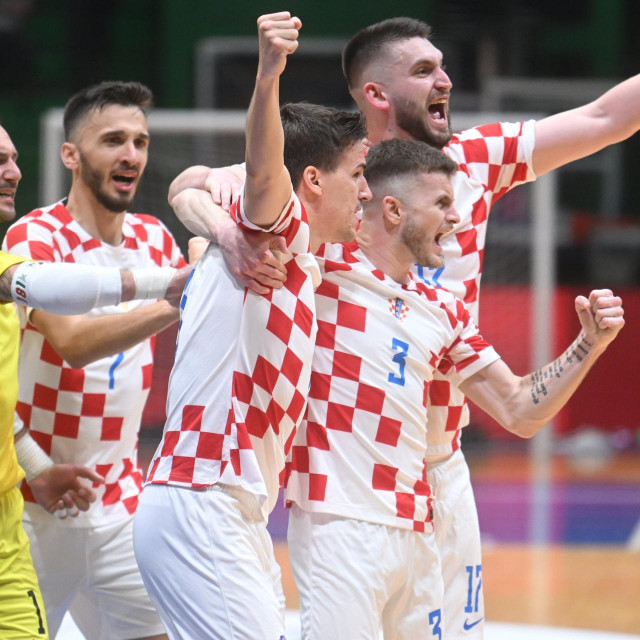 &lt;p&gt;Bravo Hrvatska - slave Zoran Primić, Franco Jelovčić, Dario Marinović, Kristijan Čekol i Antonio Sekulić&lt;/p&gt;