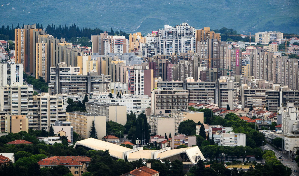 &lt;p&gt;Tko su ti koji će od stana do stana, od kuće do kuće, procijeniti njihovu vrijednost i koliko će to dugo trajati? &lt;/p&gt;