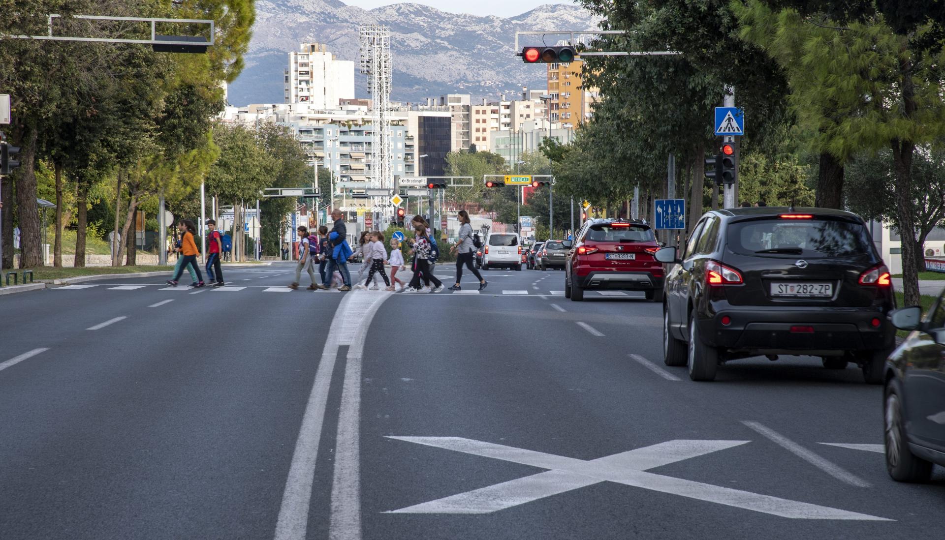 Slobodna Dalmacija Pogledajte Ovaj Suludi Manevar Taksista Na Splitskoj Prometnici Tu Je