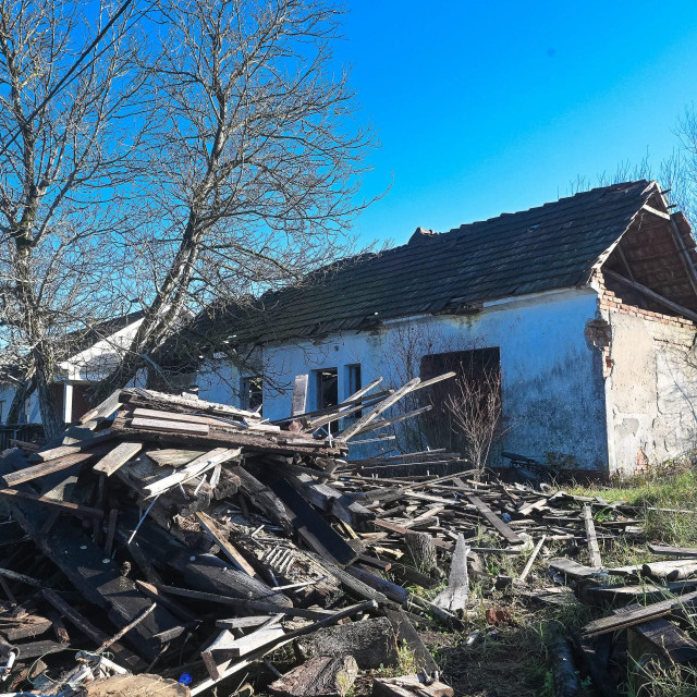 &lt;p&gt;Na Banovini je potres srušio neke kuće samo zato što su bile loše građene ili neodržavane&lt;/p&gt;