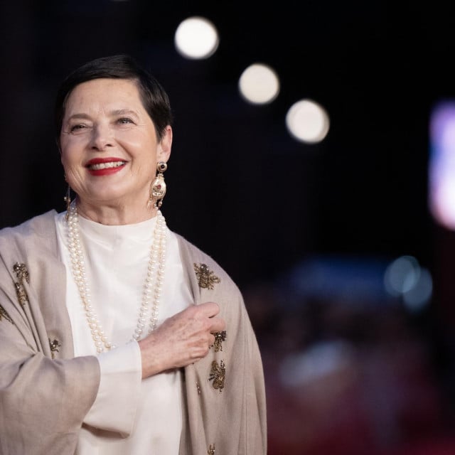 &lt;p&gt;Isabella Rossellini&lt;/p&gt;