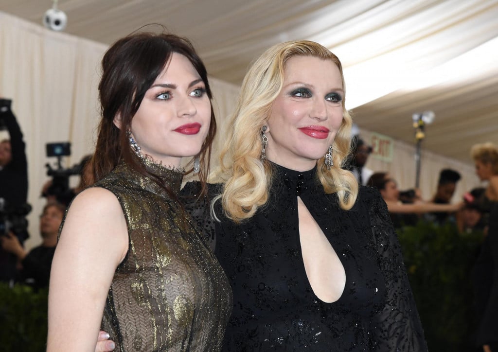 &lt;p&gt;Frances Bean Cobain I Courtney Love&lt;/p&gt;