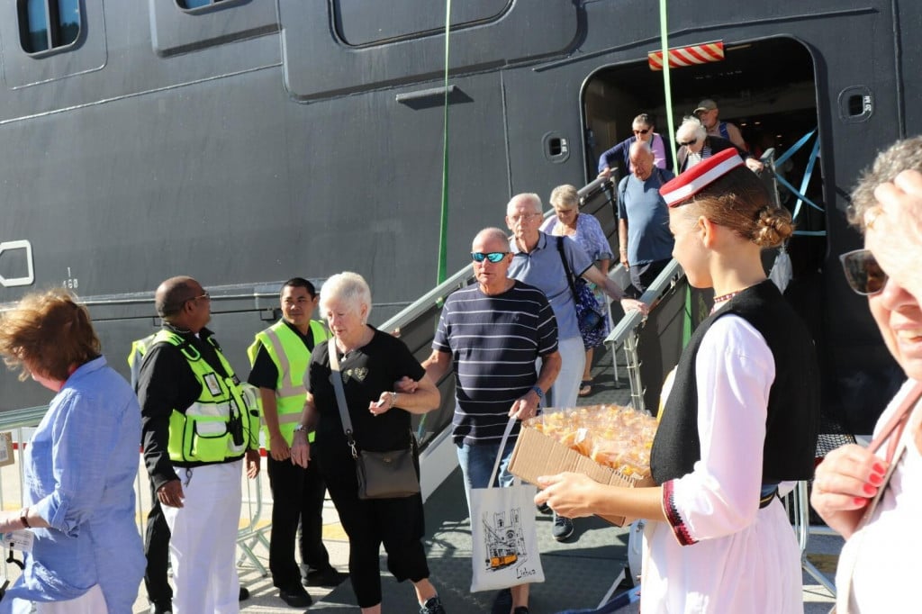 &lt;p&gt;Najnoviji luksuzni brod tvrtke Cunard, Queen Anne, ostvario je svoje prvo pristajanje u Dubrovnik&lt;/p&gt;