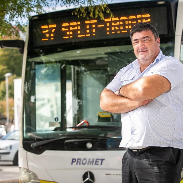 &lt;p&gt;Vozač gradskog autobusa splitskog prijevoznika Prometa Mate Balić je spasio zivot srednjoškolki kojoj je pozlilo&lt;/p&gt;