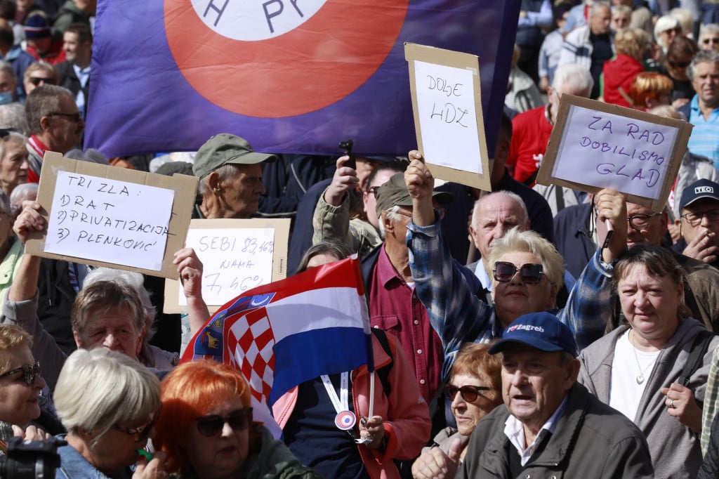 &lt;p&gt;Poruke s prosvjeda umirovljenika premijer će, kaže, poslušati &lt;br&gt;
 &lt;/p&gt;