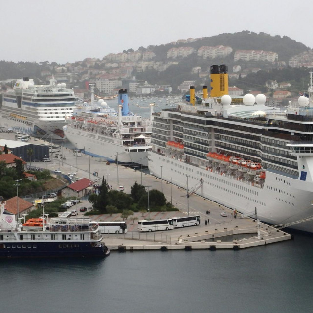 &lt;p&gt;Lučka uprava Dubrovnik nagrađena je brojnim priznanjima kao top-luka za krusing turizam&lt;/p&gt;