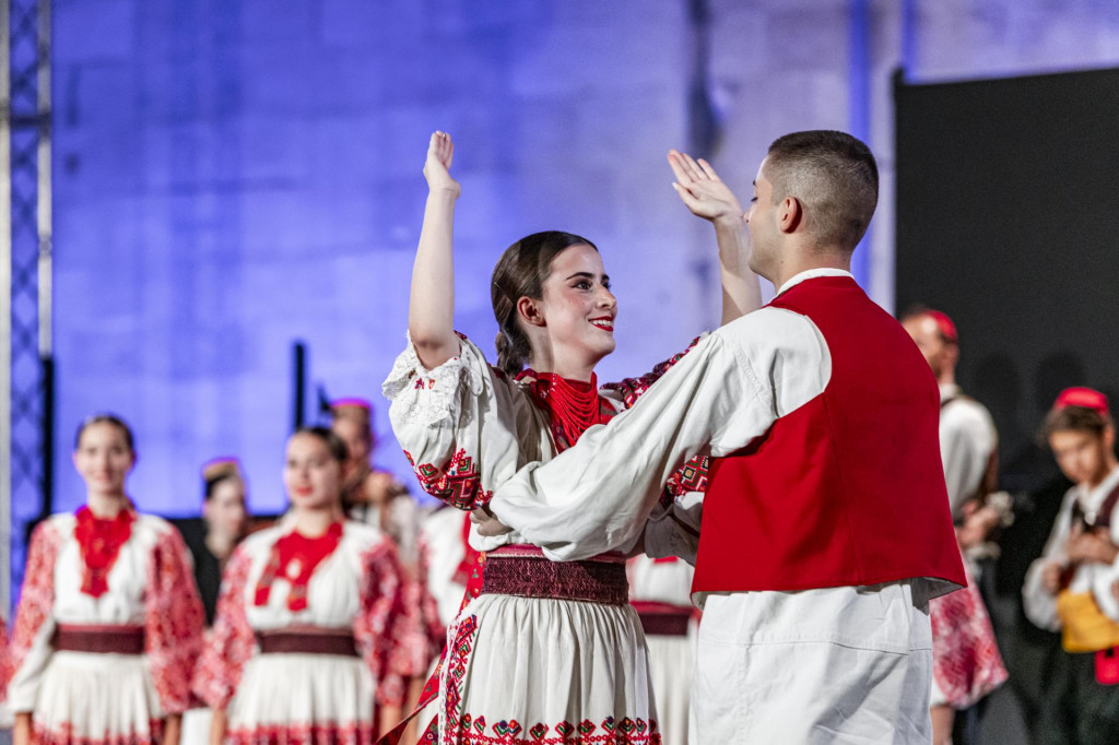 &lt;p&gt;Folklorni ansambl Linđo upisuje nove članove&lt;/p&gt;