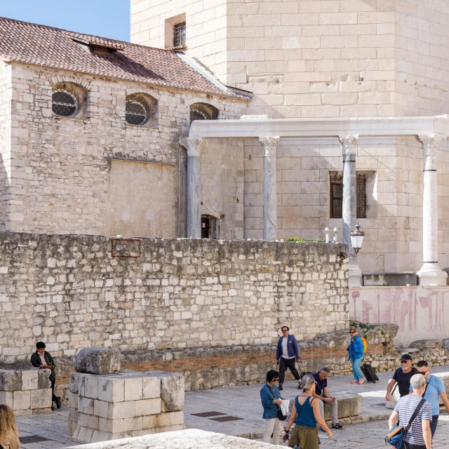 &lt;p&gt;Betonski zid uskoro će biti srušen, čime će se otvoriti pogled na katedralu i mozaike iz 4. i 5. stoljeća&lt;/p&gt;