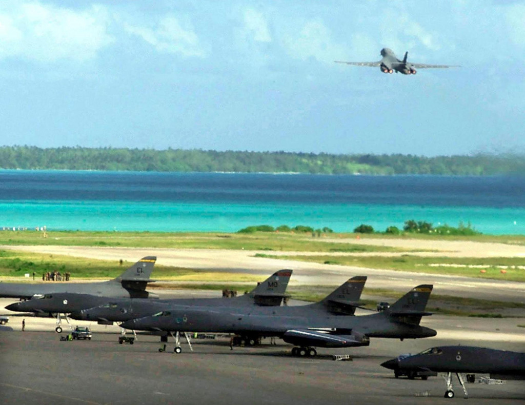 &lt;p&gt;Bombarder američkih zračnih snaga polijeće iz britansko-američke vojne baze na otoku Diego Garcia &lt;/p&gt;